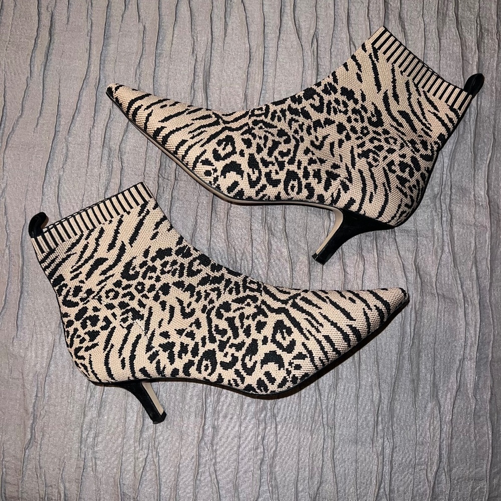 Corso Como - Animal Print Knit boots - sz 9